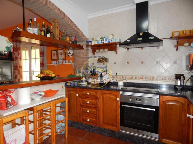 Foto a4ef4b78-f06d-4520-b12c-78cec93356b0. Xalet amb calefacció piscina a Sant Josep-Zona Hospital Ontinyent