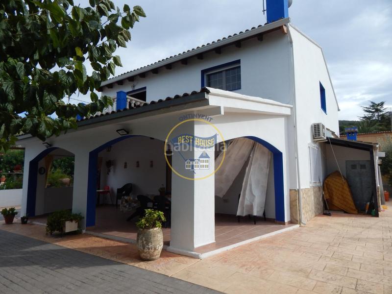 Foto f06f082f-8bad-49f0-a3f7-522bef257144. Xalet amb calefacció piscina a Sant Josep-Zona Hospital Ontinyent