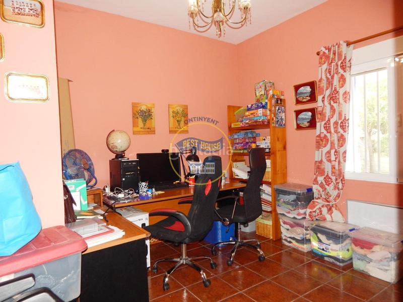 Foto f1b3d87e-a329-46f5-b0a5-a1cf230f42ba. Xalet amb calefacció piscina a Sant Josep-Zona Hospital Ontinyent