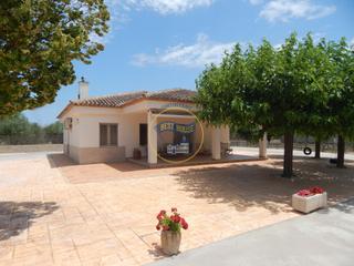 Xalet a Sant Josep-Zona Hospital. Chalet cerca de la poblacion, ontinyent.