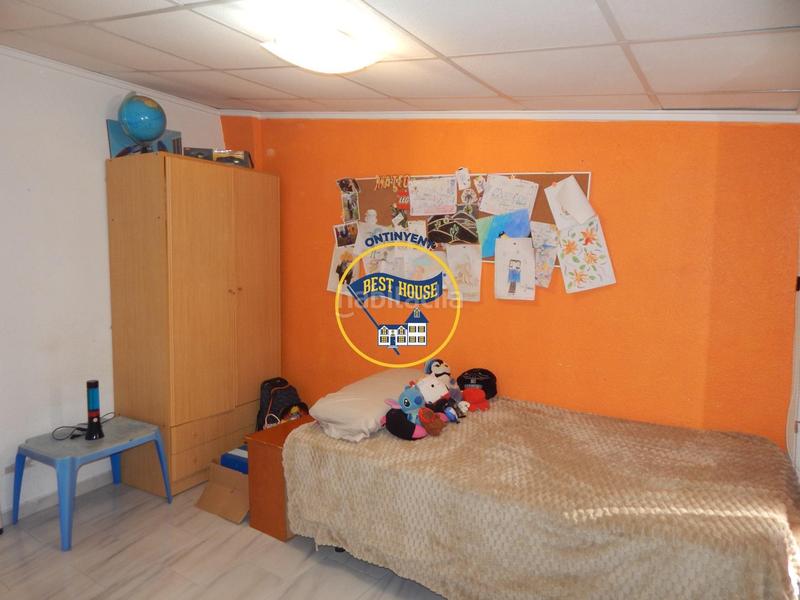 Foto f24249ea-580f-49cb-9ab2-b865f55e2bc7. Casa oportunidad casa amplia en Sant Josep-Zona Hospital Ontinyent