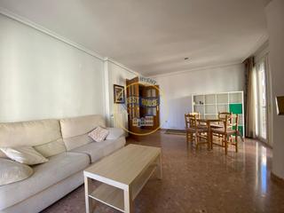 Appartamento in El Llombo. Bonito piso con garaje en ontinyent