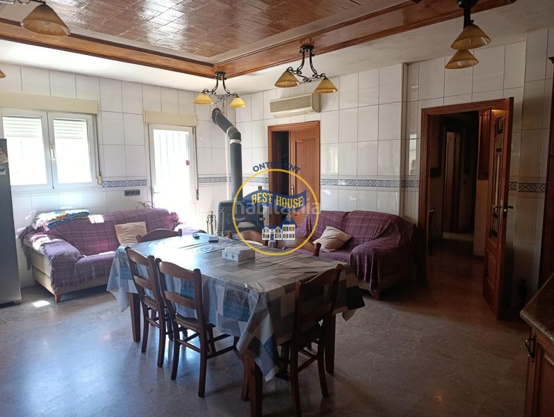 Foto 29b61d63-3529-4a90-9015-be5baadd1e1d. Xalet amb piscina a Centro Ontinyent