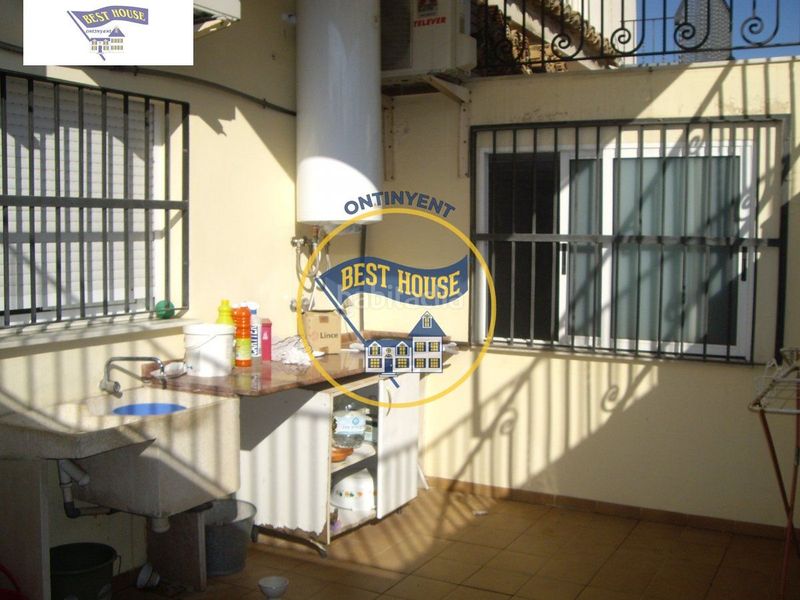 Foto 37690639-b05f-4208-8170-167f282abf71. Xalet amb piscina a Centro Ontinyent