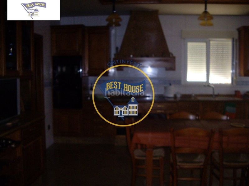 Foto 57eb95a2-3fc4-46f3-b13e-3bc9856e5b9a. Xalet amb piscina a Centro Ontinyent