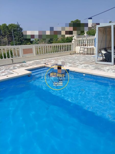 Foto 5cdf2328-66b3-4d18-b7ab-d24120c10f10. Xalet amb piscina a Centro Ontinyent