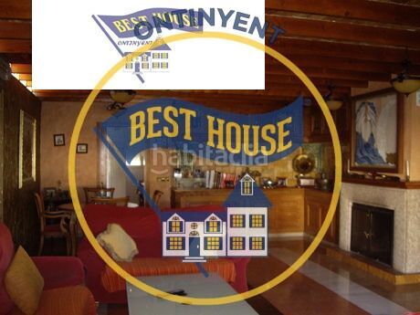 Foto 7fbd6707-9fb0-47bb-8a4b-23d9e34cdf82. Xalet amb piscina a Centro Ontinyent