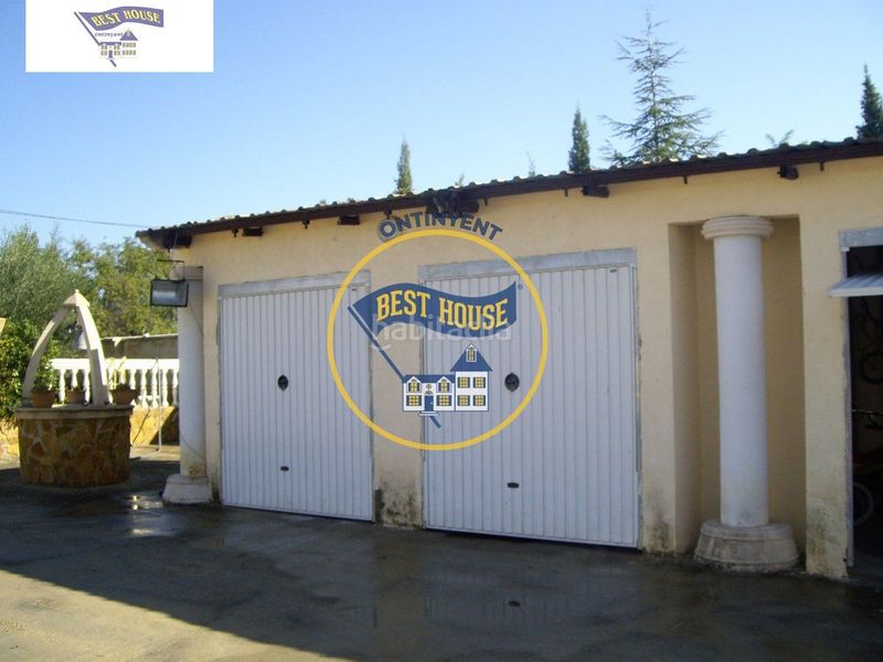 Foto 821a786b-d195-415a-8ed1-811236ade96c. Xalet amb piscina a Centro Ontinyent