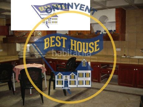 Foto 965661eb-c339-4cb2-b152-913bbf59dfc0. Xalet amb piscina a Centro Ontinyent