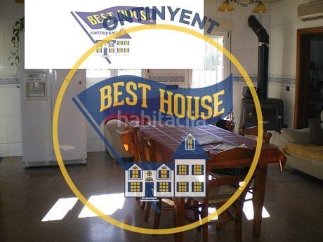 Foto a601434f-20cb-4bc0-a2b1-0fe4eeeb5d2d. Xalet amb piscina a Centro Ontinyent