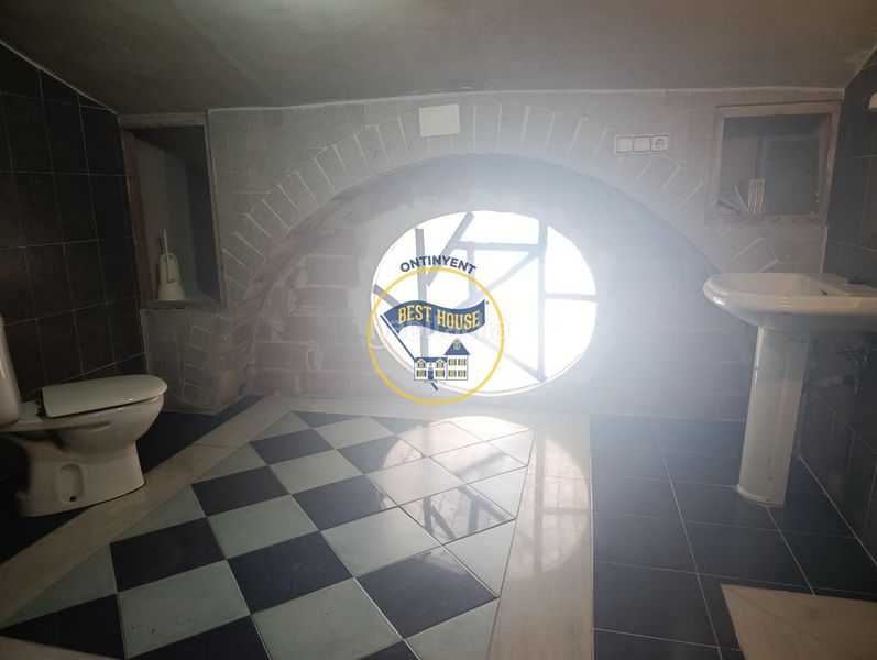 Foto a8b4e64c-6d09-4143-b33a-af9d15157389. Xalet amb piscina a Centro Ontinyent