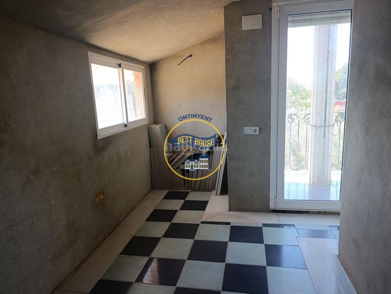 Foto bdc03506-29de-4b92-b189-789be75f197a. Xalet amb piscina a Centro Ontinyent