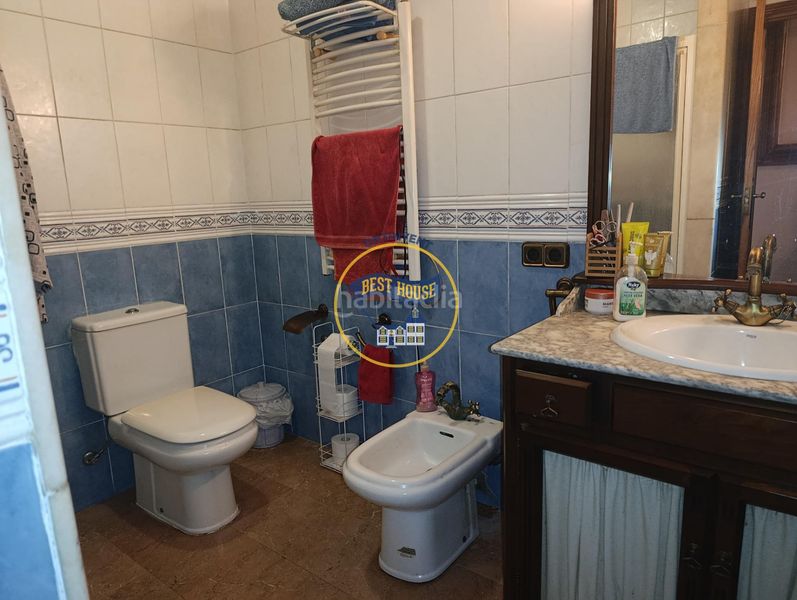 Foto c4fb802e-3897-474a-b018-e918517ff282. Xalet amb piscina a Centro Ontinyent