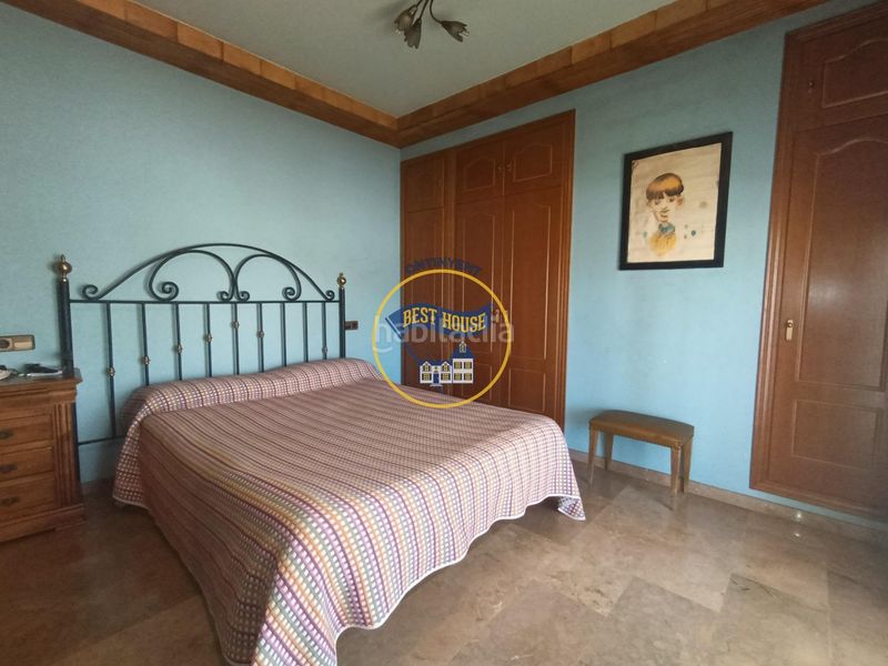 Foto ca517e51-b672-4a7a-8285-10ede2d5d506. Xalet amb piscina a Centro Ontinyent