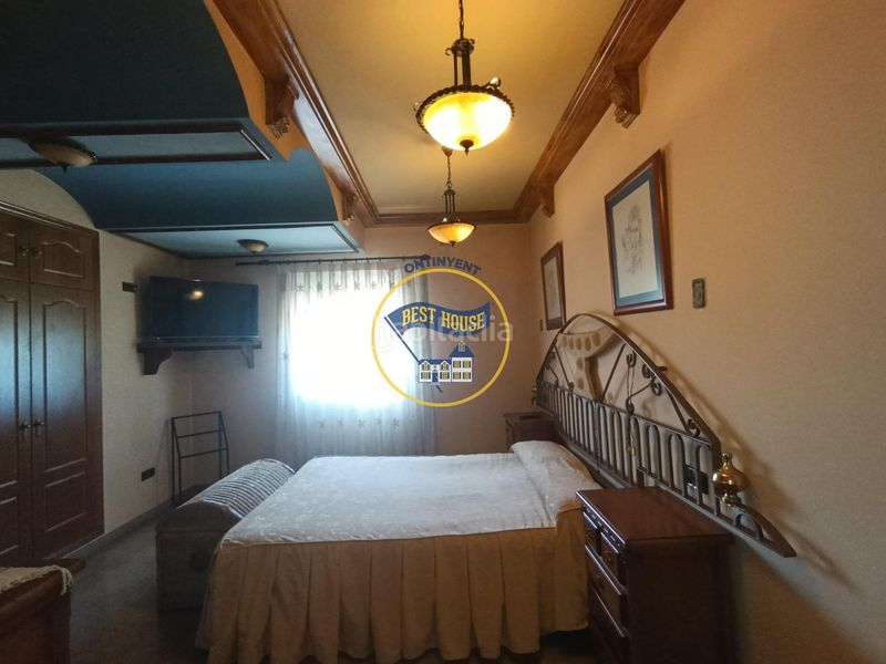 Foto e6bd8cdc-4dcf-4dcf-a3fa-b7d5200946ac. Xalet amb piscina a Centro Ontinyent