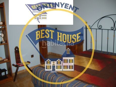 Foto ef4042aa-d431-4a10-991e-41b1dd53c550. Xalet amb piscina a Centro Ontinyent