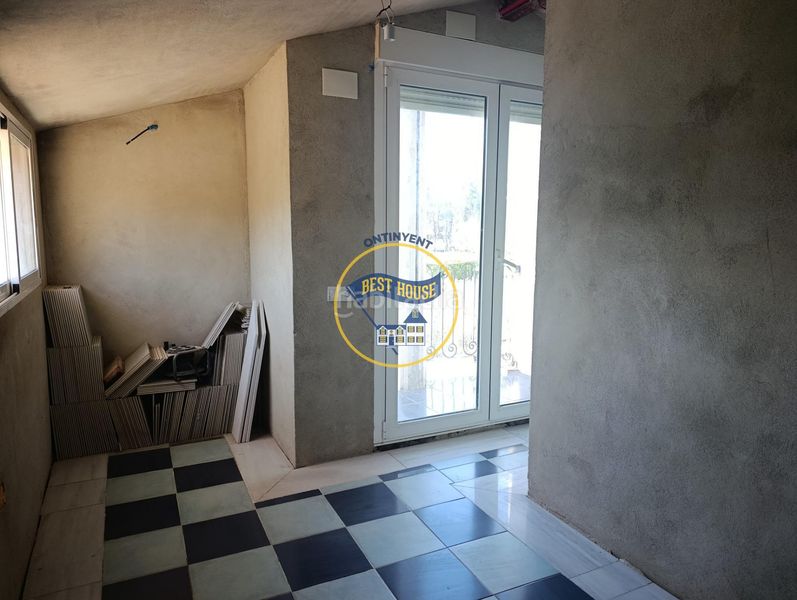 Foto fbdb77be-ef3f-464c-80f9-6da1f058d5d9. Xalet amb piscina a Centro Ontinyent