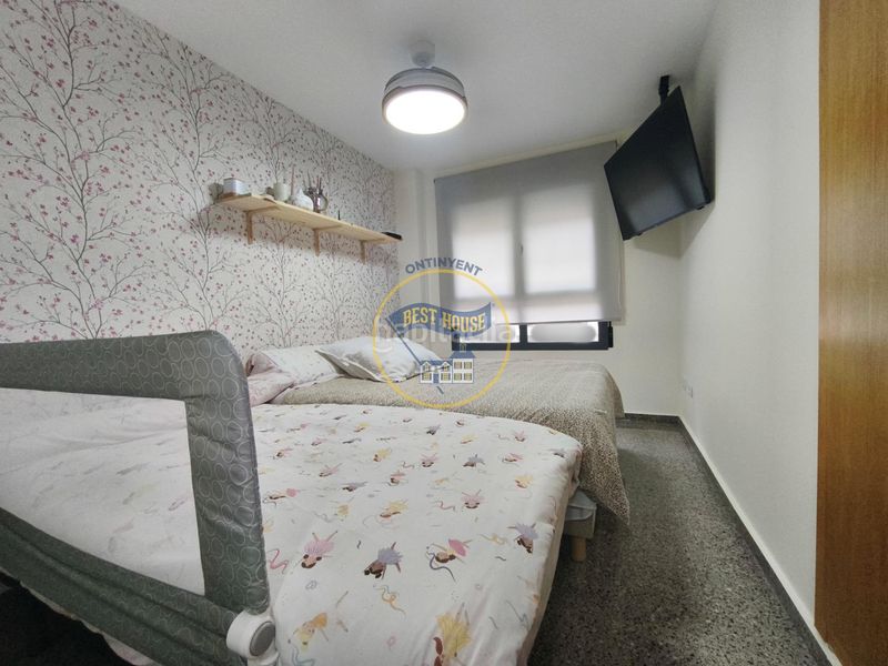 Foto b9cd4980-f772-4387-9f70-130384ab854e. Pis amb calefacció aparcament a Olleria (l´)