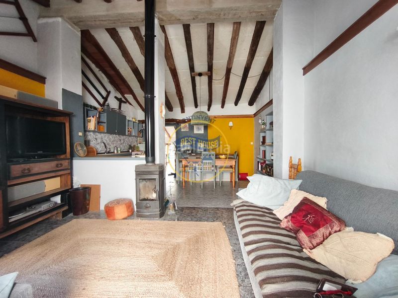 Foto f8523c06-a1bc-474c-a8d6-3f92eec38a4a. Casa a Fageca