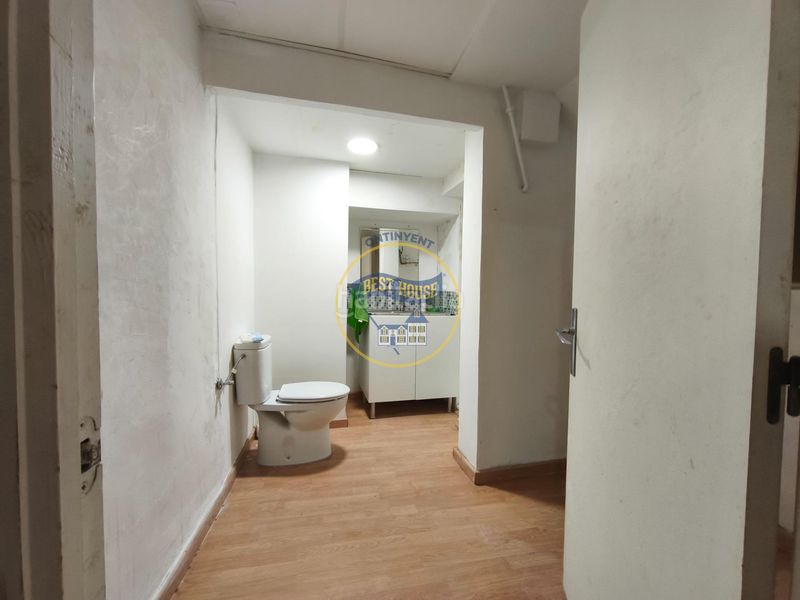 Foto ac0d2c21-7b7f-405a-b830-8069afaf424f. Local comercial a Centro Ontinyent