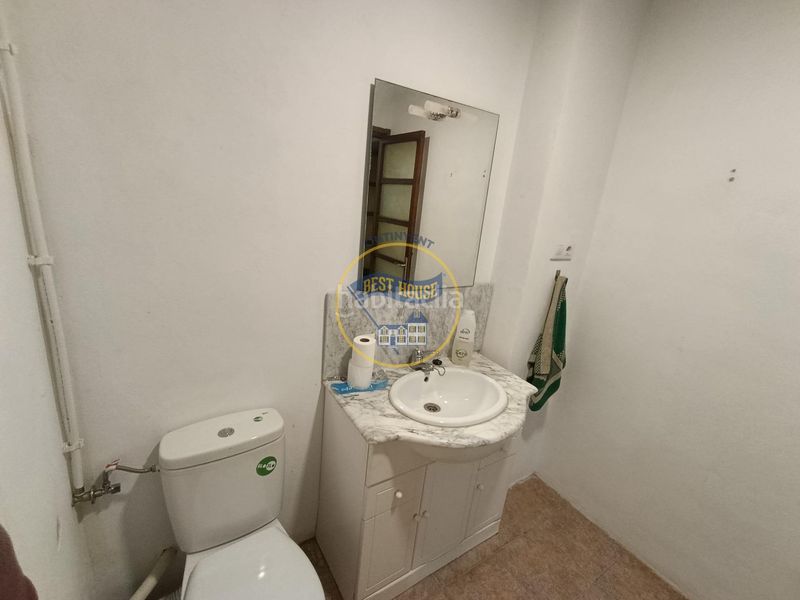 Foto f910d490-4acc-44d3-a7e4-9d7c59f275a0. Pis a Centro Ontinyent