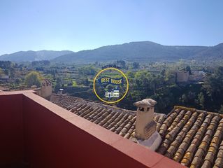Casa a Bocairent. Oportunidad casa en barrio medieval de bocairent  para entrar a