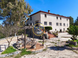Bauernhof in Alfafara. Espectacular finca en alfafara con 12 habitaciones y las mejores