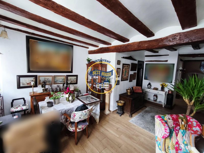 Foto 9bfbda80-7380-46d8-8003-46a80c543bac. Casa a Centro Ontinyent