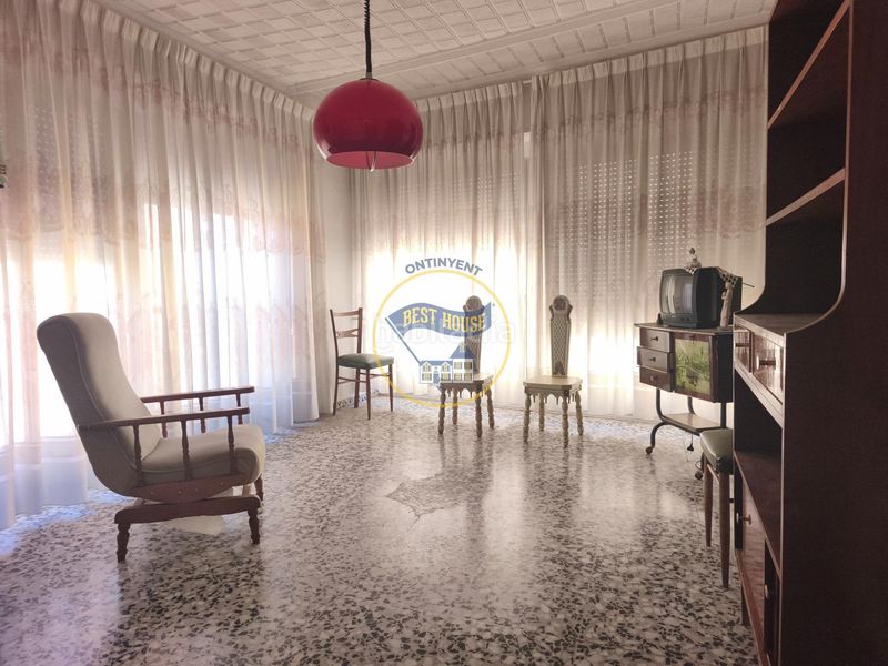 Foto ffc0a43c-1582-4aab-b3dd-8d54146248ab. Casa a Banyeres de Mariola