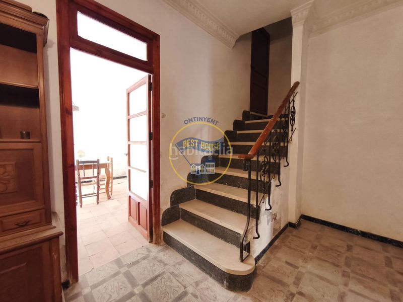 Foto d5fd00bc-8538-40ef-b6e8-e86f3f6c0feb. Casa a Banyeres de Mariola