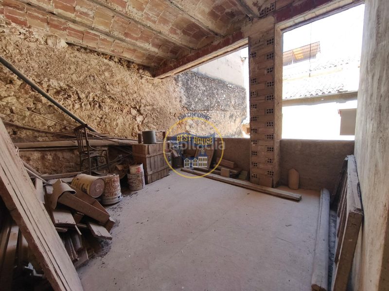 Foto dcbeab0e-c9b4-48ef-bd15-8d56085a8ec0. Casa a Banyeres de Mariola