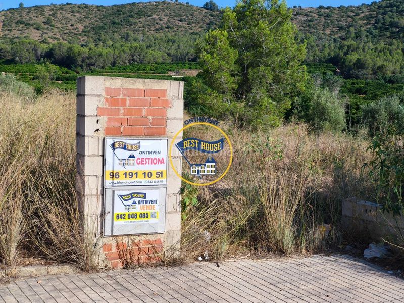 Foto 27664f1a-1c83-4d41-832f-98f987aabe3d. Terreno residencial sensacional oferta!! tres parcelas de suelo urbanizado en bixquert a un precio ventajoso en Xàtiva