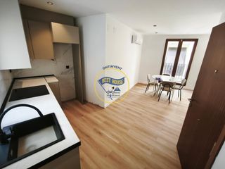 Etagenwohnung in Sant Josep-Zona Hospital. Oportunidad!!! piso de dos habitaciones recién renovado para ent