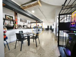 Industrial building in Cañada. Gran edificio polivalente de 564 m2 ideal como nave comercialind