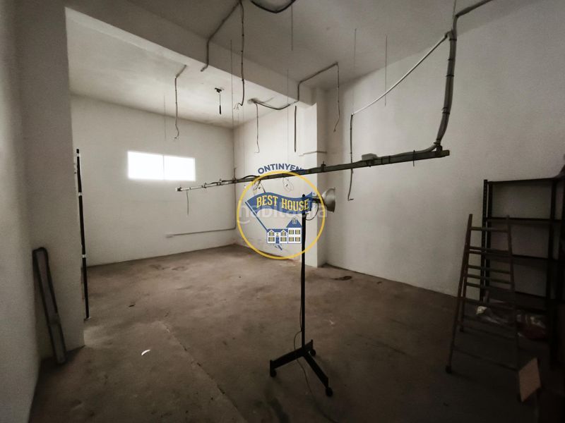 Foto ab69873d-6b85-4a19-b2c5-b583cf645c9d. Local comercial a Centro Ontinyent