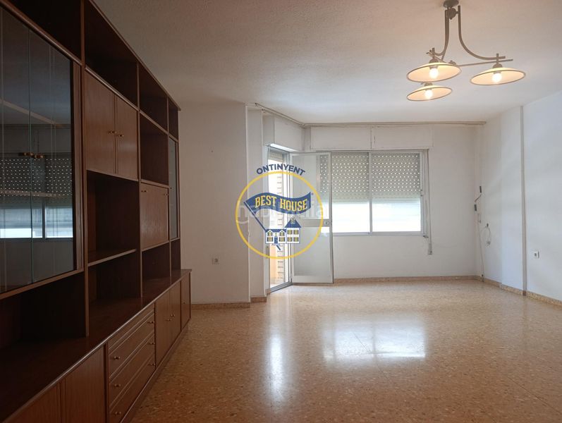 Foto a6bca76c-1a2c-4145-b0bd-6ca0b8d650d7. Pis a Sant Josep-Zona Hospital Ontinyent