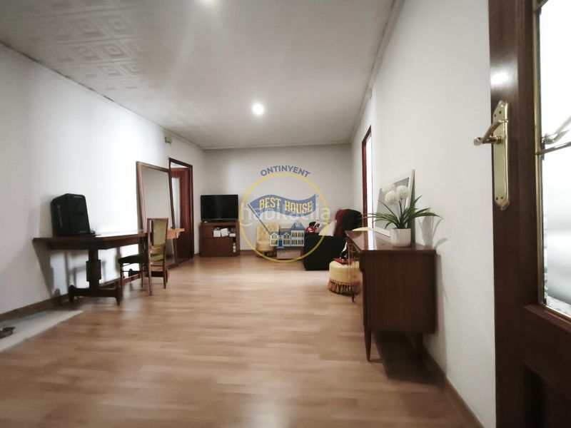 Foto 270157a9-3d25-4f2d-a1a3-9e0e2042679d. Pis a Olleria (l´)