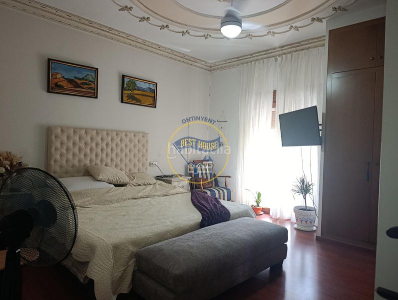 Foto a5b9e7f2-0010-4749-b160-e2584462db04. Casa a Centro Ontinyent