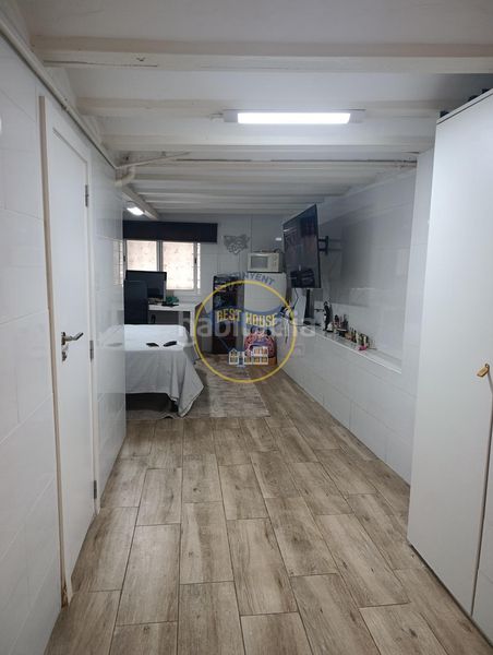 Foto fc632eac-8196-46ac-89cf-6700ee5c3b9a. Casa a Centro Ontinyent