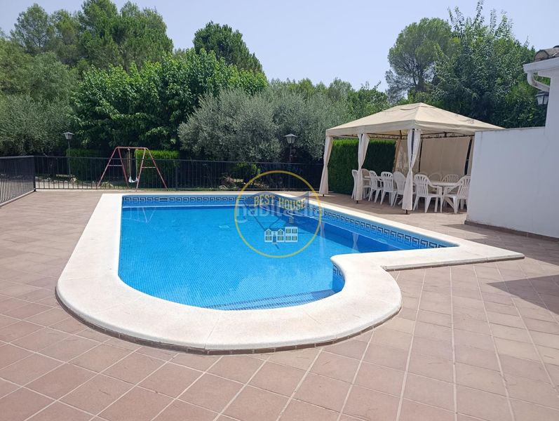 Foto 0dfd51dd-0122-4c61-aeea-6ad21a9a9f5c. Xalet amb calefacció aparcament piscina a El Pilar Ontinyent