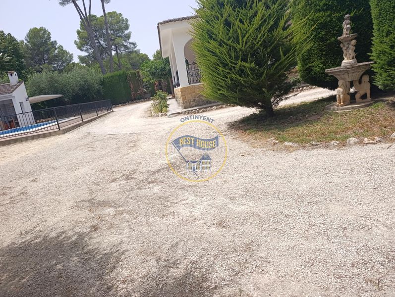 Foto 4d9b5dea-8f68-43b6-934a-2bc91b731615. Xalet amb calefacció aparcament piscina a El Pilar Ontinyent