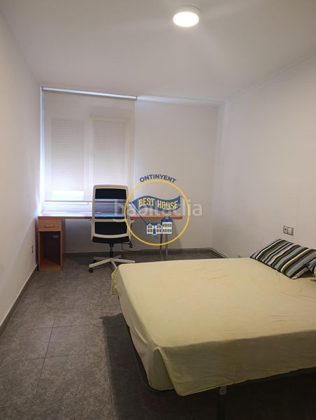 Foto 7459bf4a-6637-4dce-860a-db3d8af53368. Pis amb aparcament a Sant Josep-Zona Hospital Ontinyent