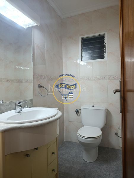 Foto f1e28581-ce4f-41f0-b628-31b7417c0a38. Pis amb aparcament a Sant Josep-Zona Hospital Ontinyent