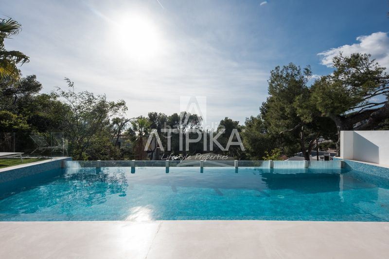 Foto 4044a2cf-b6f1-4362-addd-5741b7bdbdfd. Casa amb calefacció aparcament piscina a Bellamar Castelldefels