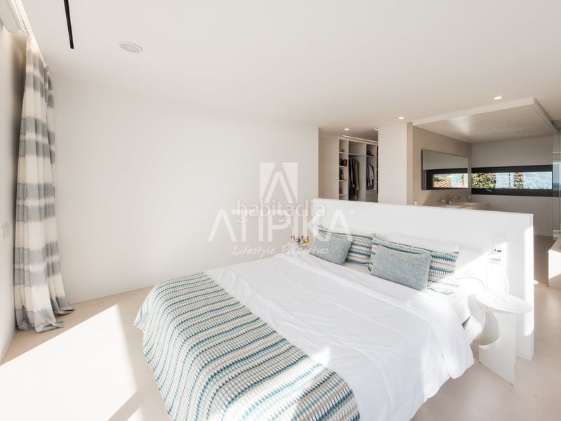 Foto 5668aa67-9c46-4d18-b26c-d6f0e95a2592. Casa amb calefacció aparcament piscina a Bellamar Castelldefels
