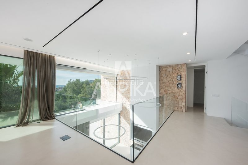 Foto c993414f-910e-4b65-aaa1-e112acbcc50f. Casa amb calefacció aparcament piscina a Bellamar Castelldefels