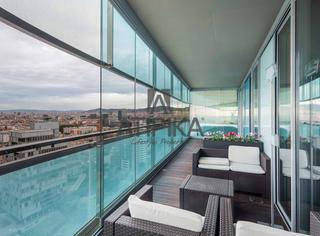 Appartement  Garcia fària. Propiedad única frente al mar con vistas a toda barcelona