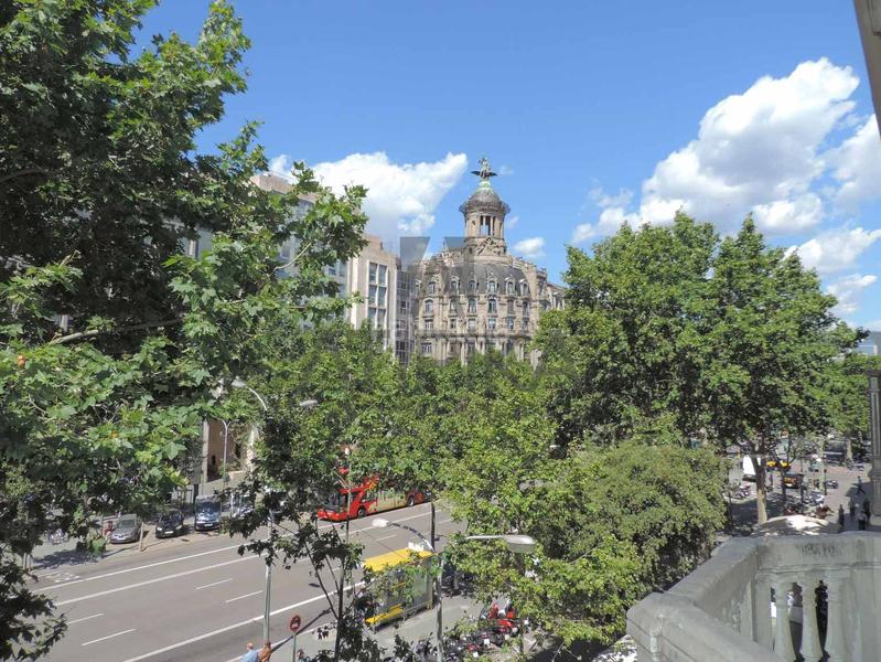 Foto c87f8ac5-51c8-421e-bb0d-ae65dc376d7a. Rent office space in Dreta de l´Eixample Barcelona