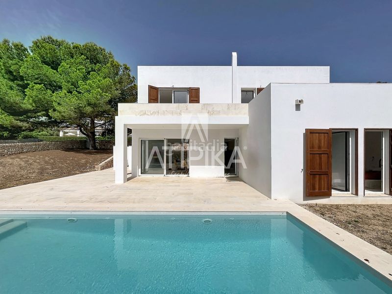 Foto 26ad2b86-9b88-48ef-bb18-c7e10b532ac8. Casa amb aparcament a Coves Noves Es Mercadal