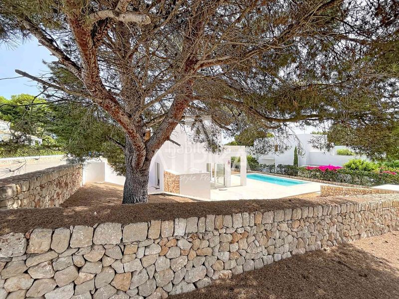 Foto 296fd415-cf7b-4e96-8fd8-ad81a808c76c. Casa amb aparcament a Coves Noves Es Mercadal